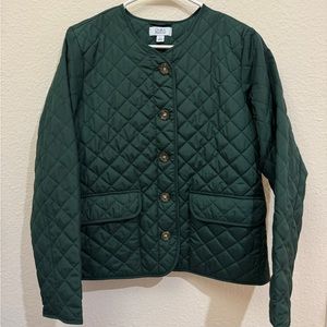 Green quilted lightweight jacket with button and pocket details